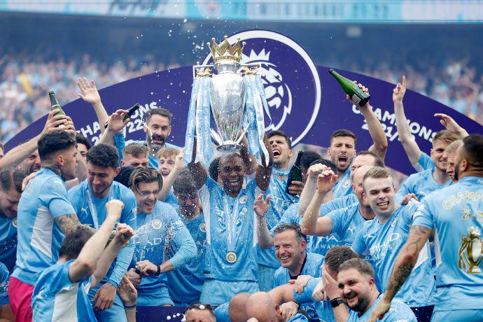 社媒就容易 社媒就容易