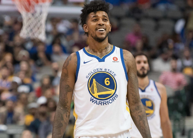 备直达篮筐 备直达篮筐